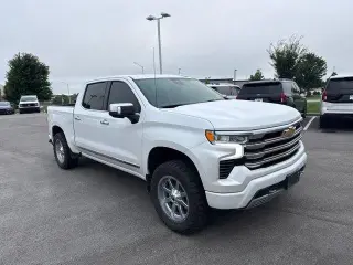 Chevrolet Silverado 1500 2022 4x4 High Country 4p. Crew Cab 5.8 pies SB