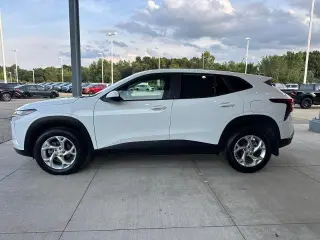 Chevrolet Trax 2024 LS 4p Crossover