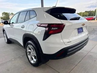 Chevrolet Trax 2024 LS 4p Crossover