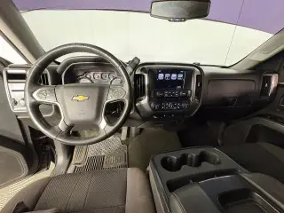 Chevrolet Silverado 1500 2017 4x2 LT 4dr Crew Cab 5.8 ft. SB