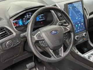 Ford Edge 2022 AWD Titanium 4p Crossover