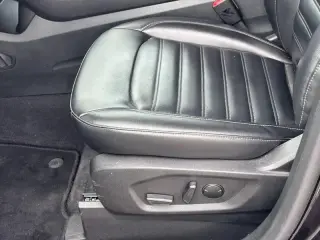 Ford Edge 2023 AWD SEL 4p Crossover