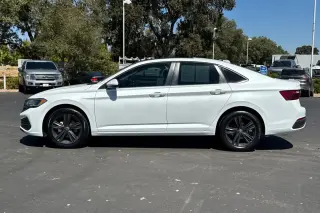 Volkswagen Jetta 2024 SE 4dr Sedan