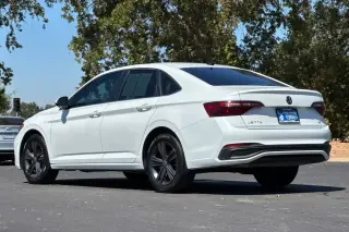 Volkswagen Jetta 2024 SE 4dr Sedan