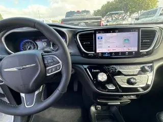 Chrysler Pacifica 2025 Select 4dr Mini-Van