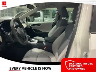 Toyota RAV4 2024 XLE 4p SUV