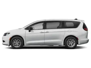 Chrysler Voyager 2023 LX 4p Minivan