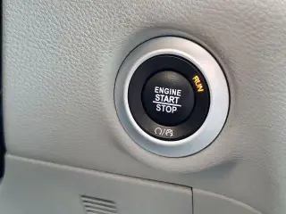 Chrysler Pacifica Plug-In Hybrid 2024 Select Miniván 4p.