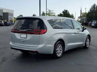 Chrysler Pacifica 2024 Touring L 4dr Mini-Van