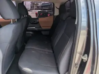 Toyota Tacoma 2018 4x2 TRD Todo Terreno 4p Doble Cabina 5.0 ft SB
