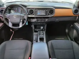 Toyota Tacoma 2018 4x2 TRD Todo Terreno 4p Doble Cabina 5.0 ft SB