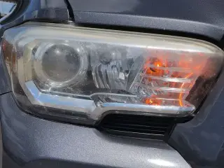Toyota Tacoma 2018 4x2 TRD Todo Terreno 4p Doble Cabina 5.0 ft SB