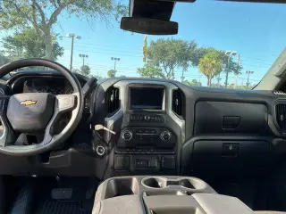 Chevrolet Silverado 1500 2024 4x4 Custom 4dr Crew Cab 5,8 pies SB