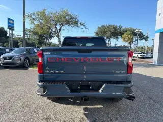 Chevrolet Silverado 1500 2024 4x4 Custom 4dr Crew Cab 5,8 pies SB