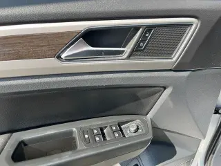 Volkswagen Atlas 2019 AWD V6 SEL 4Motion 4p SUV