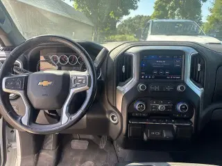 Chevrolet Silverado 1500 2021 4x4 LT 4p. Cabina Completa 5.8 pies C. con 1LT