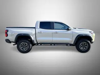 Chevrolet Colorado 2023 4x4 ZR2 4p Cabaína de Tripulante 5 pies ST
