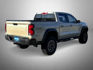 Chevrolet Colorado 2023 4x4 ZR2 4p Cabaína de Tripulante 5 pies ST