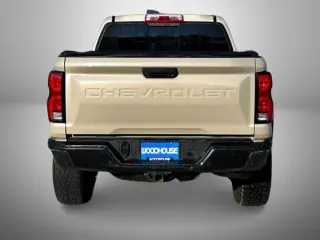 Chevrolet Colorado 2023 4x4 ZR2 4p Cabaína de Tripulante 5 pies ST