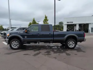 Ford F-350 Super Duty 2015 4x4 Lariat 4dr Crew Cab 6.8 ft. SB SRW Pickup