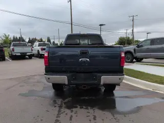 Ford F-350 Super Duty 2015 4x4 Lariat 4dr Crew Cab 6.8 ft. SB SRW Pickup