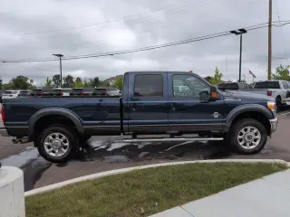 Ford F-350 Super Duty 2015 4x4 Lariat 4dr Crew Cab 6.8 ft. SB SRW Pickup