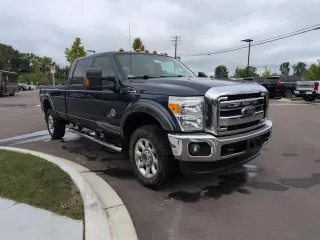 Ford F-350 Super Duty 2015 4x4 Lariat 4dr Crew Cab 6.8 ft. SB SRW Pickup