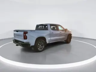 Chevrolet Silverado 1500 2024 4x4 LT 4p Cab de Tripulación 5.8 pies CB con 2FL
