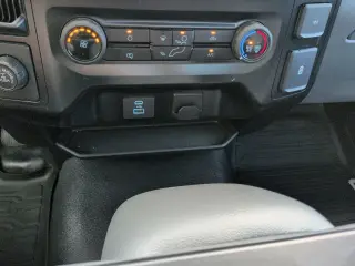Ford F-150 2023 4x2 XL 2p Cab Estándar 6.5 pies SB