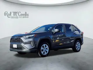 Toyota RAV4 2025 LE 4p SUV