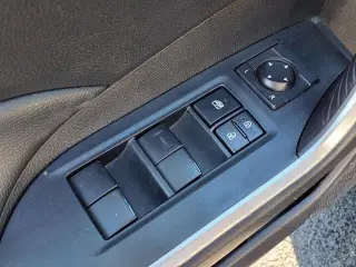 Toyota RAV4 2025 LE 4p SUV