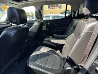 GMC Acadia 2023 4x4 Denali 4p SUV