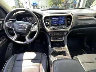 GMC Acadia 2023 4x4 Denali 4p SUV