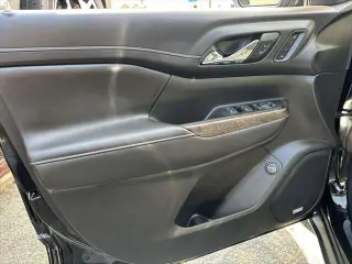 GMC Acadia 2023 4x4 Denali 4p SUV