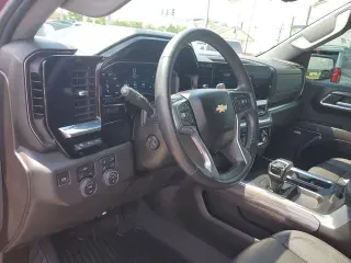 Chevrolet Silverado 1500 2023 4x4 LTZ 4p. Cabina de Tripulante 5.8 ft. CB