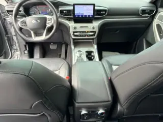 Ford Explorer 2024 AWD XLT 4p SUV
