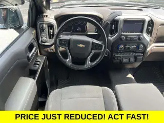 Chevrolet Silverado 1500 2019 4x4 LT 5p. Cabina de tripulante estándar 5,8 ft. carrocería cuadrícula
