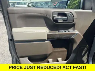 Chevrolet Silverado 1500 2019 4x4 LT 5p. Cabina de tripulante estándar 5,8 ft. carrocería cuadrícula