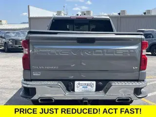 Chevrolet Silverado 1500 2019 4x4 LT 5p. Cabina de tripulante estándar 5,8 ft. carrocería cuadrícula