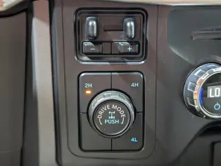 Ford F-150 2021 4x4 XLT 4p SuperCrew 6.5 ft. SB