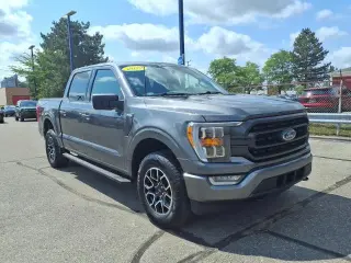 Ford F-150 2022 4x4 XLT 4p SuperCrew 5.5 ft. CA
