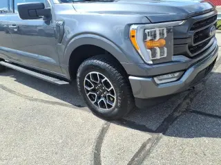 Ford F-150 2022 4x4 XLT 4p SuperCrew 5.5 ft. CA