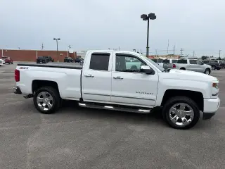 Chevrolet Silverado 1500 2018 4x4 LTZ 4p Doble Cabina 6.5 pies ST