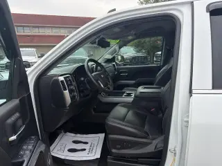 Chevrolet Silverado 1500 2018 4x4 LTZ 4p Doble Cabina 6.5 pies ST