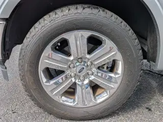 Ford F-150 2020 4x4 Lariat 4p SuperCrew 5.5 ft. SB