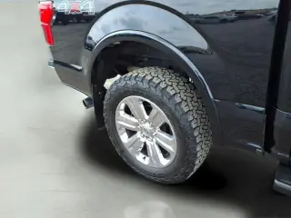 Ford F-150 2019 4x4 Lariat 4p SuperCrew 5.5 ft. CB
