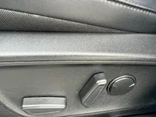Ford Escape Plug-In Hybrid 2023 Base 4p SUV