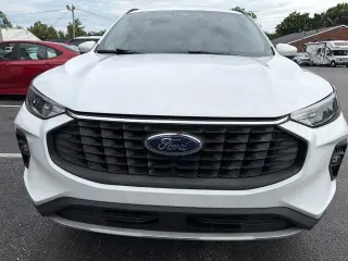 Ford Escape Plug-In Hybrid 2023 Base 4p SUV