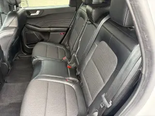 Ford Escape Plug-In Hybrid 2023 Base 4p SUV