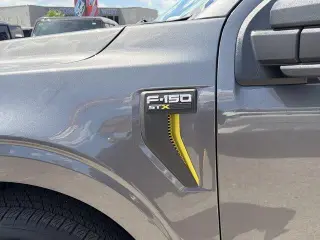 Ford F-150 2024 4x2 STX 4p SuperCrew 5.5 ft. SB